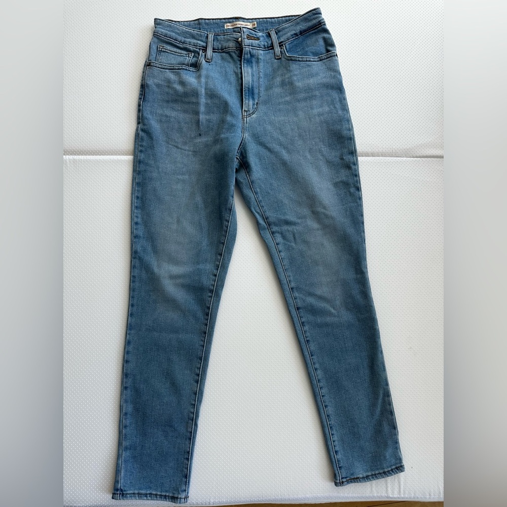 Levi’s High Rise